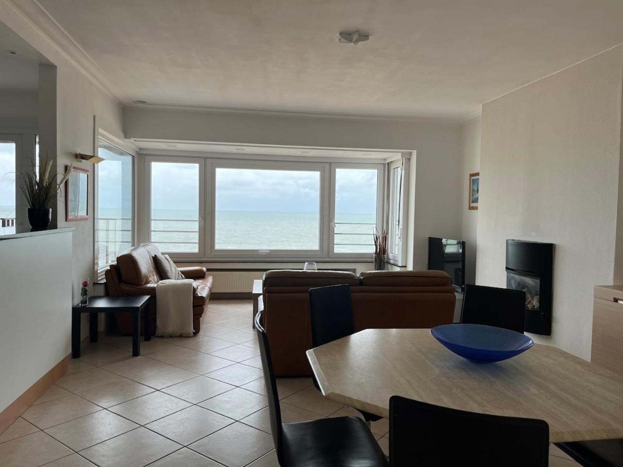 Bright Apartment With Sea View 오스텐드 외부 사진